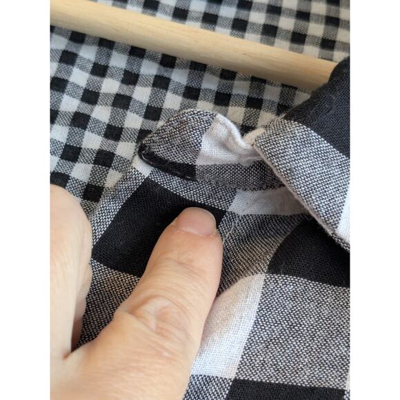 Andree By Unit Size 1X Mix Pattern Button Up Top Black Gray Gingham Check Plaid - Picture 5 of 10